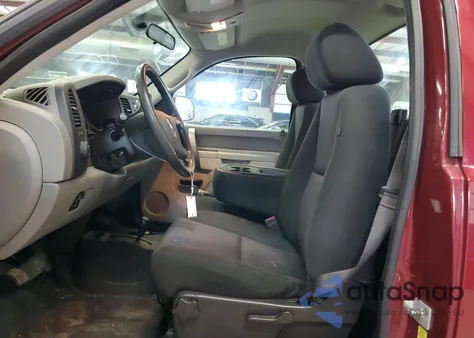 2013 Chevrolet Silverado K1500 from USA, damaged, VIN 1GCNKPE04DZ358155